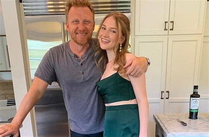 A Comprehensive Guide To Arielle Goldrath: Renowned Artistic Genius