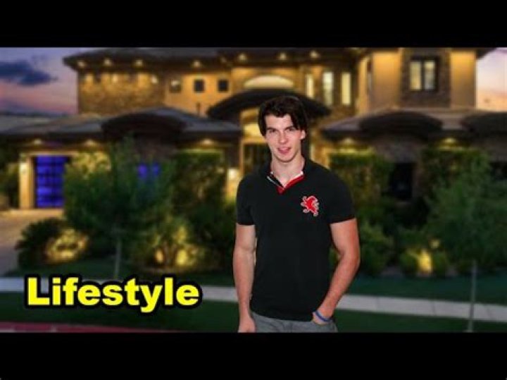 Adam Hagenbuch- Wiki, Age, Height, Net Worth, Girlfriend, Ethnicity