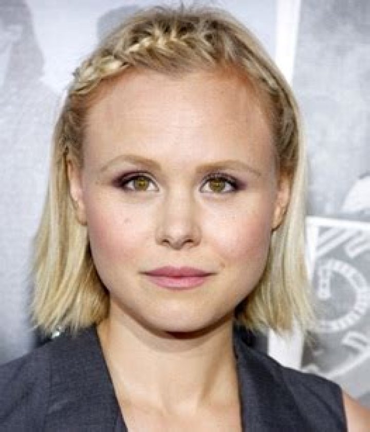 Alison Pill Height ·