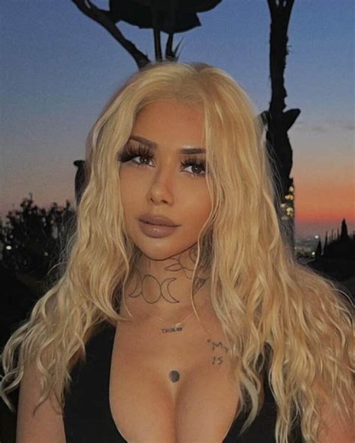 Ally Lotti Age, Height, New Boyfriend, Net Worth ·