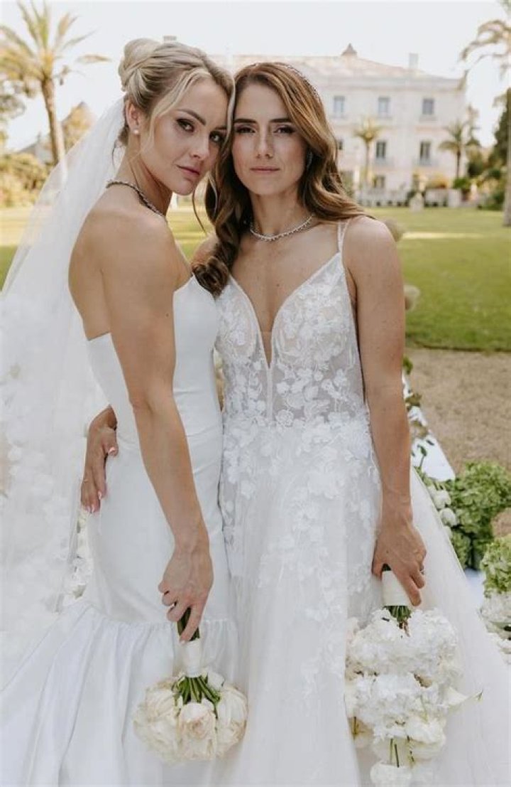 Beth Mead and Danielle van de Donk relationship: Why did they split?