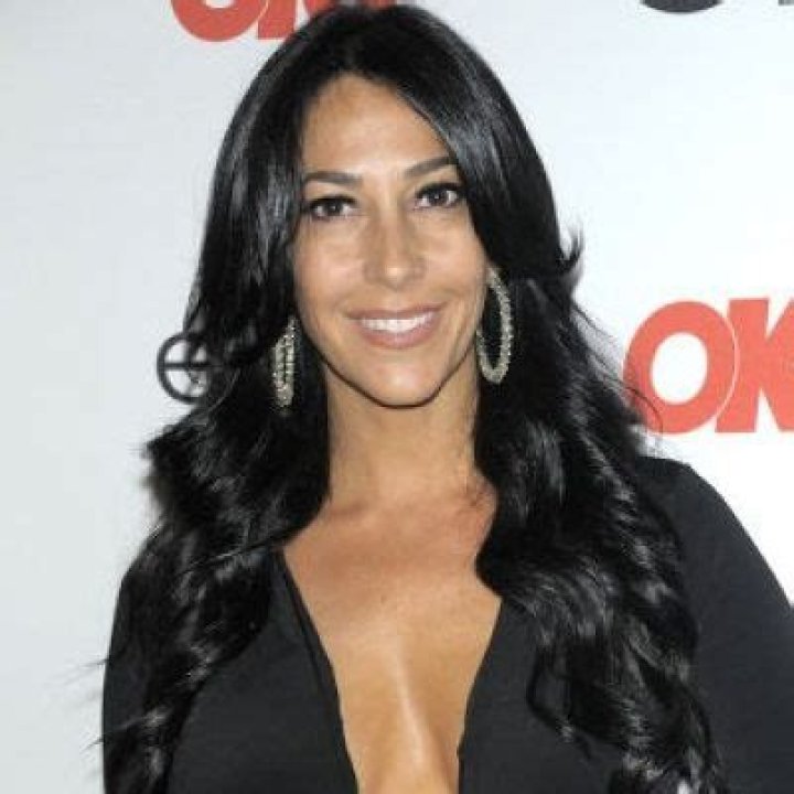 Carla Facciolo- Wiki, Age, Height, Net Worth, Husband, Ethnicity