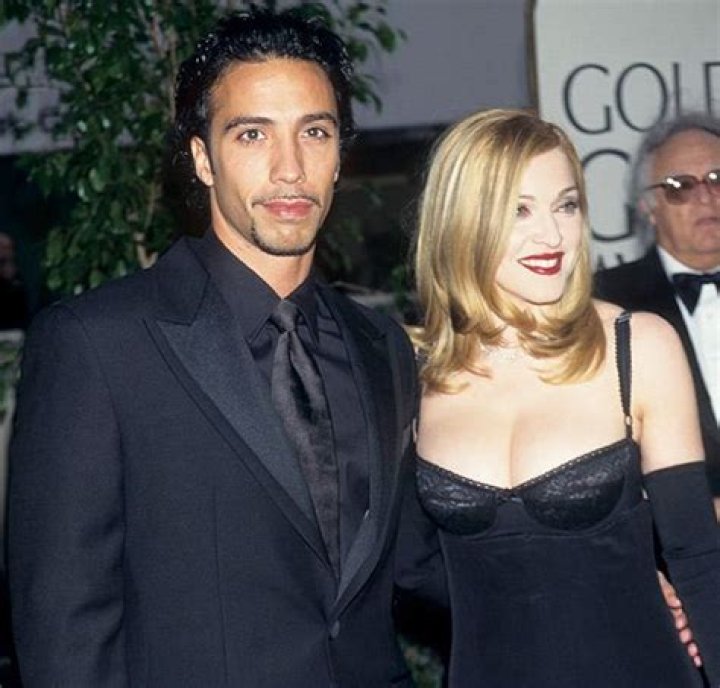 Carlos Leon Net Worth ·