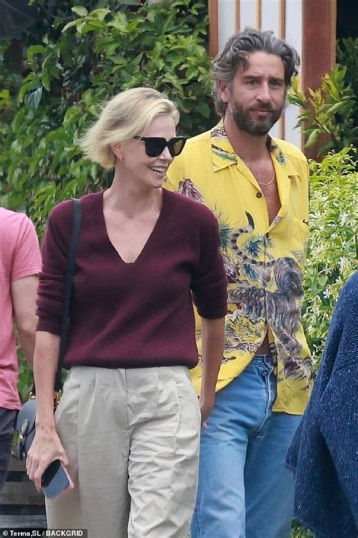 Charlize Theron's Boyfriend: Unraveling The Mystery