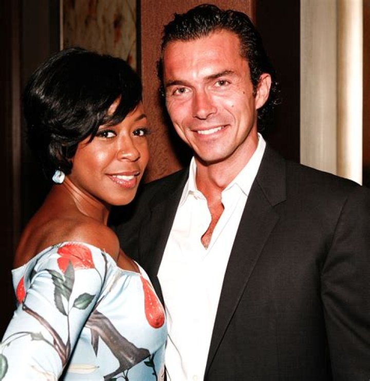 Charlotte Arnold Biography, Age, Height, Husband, Net Worth, Family