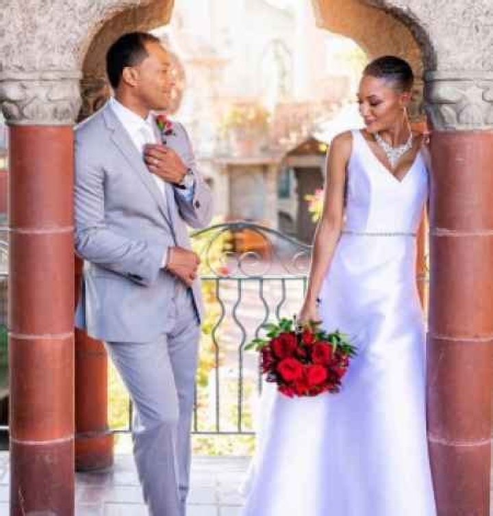 City of Hope pastor Terrell Fletcher is married to his wife Kavalya Fletcher.