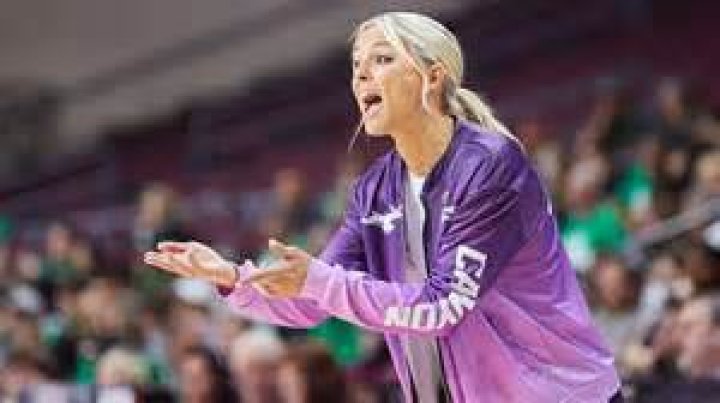 Coach: Who Is Wes Miller Wife Ashley Love? Everything On His Salary And More