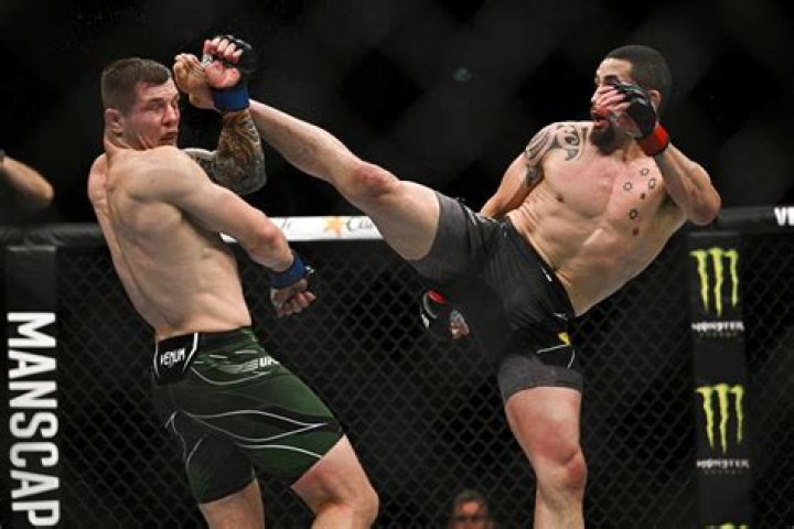 Dan Hooker Also Breaks Face During UFC 290 Fight, 'Annuda Scratch'