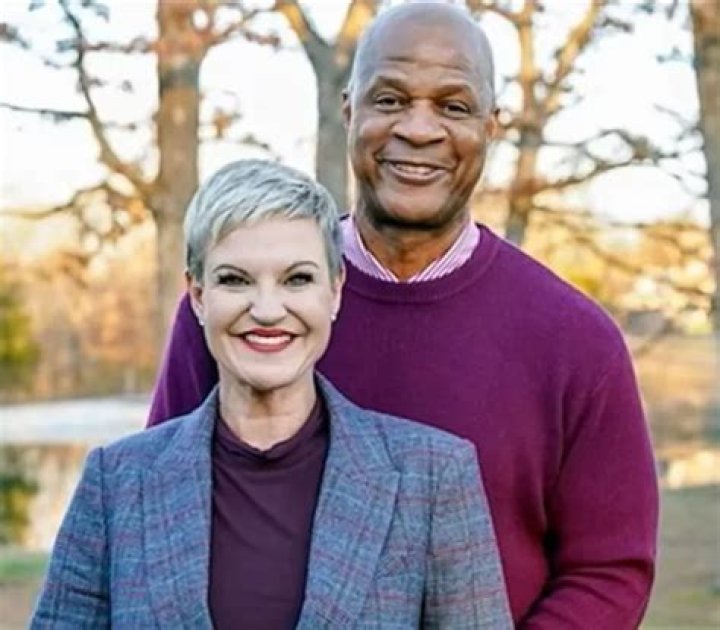 Darryl Hickman Biography, Age, Height, Wife, Net Worth, Family