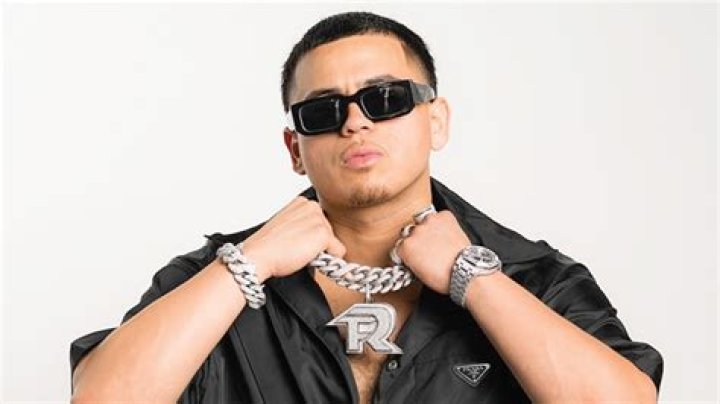 Discover The Inspiring Journey Of Queen Letizia: Jesus Ortiz Paz's Wife