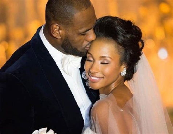 Discover The Untold Story Behind "Is Savannah James Married To"