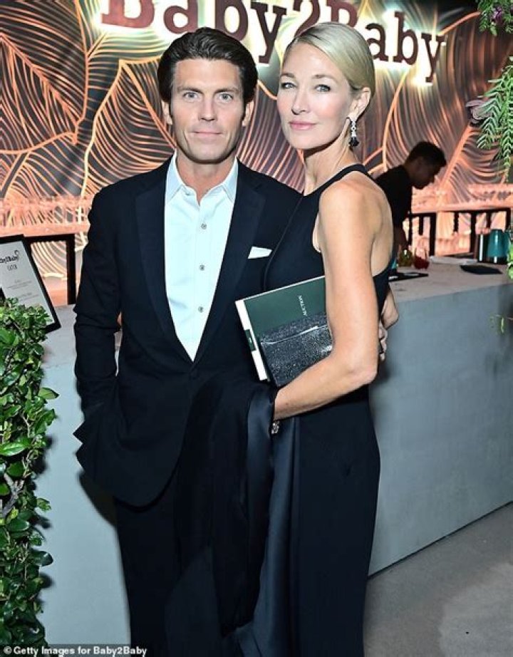 Elaine Irwin Husband, Model, Net Worth &