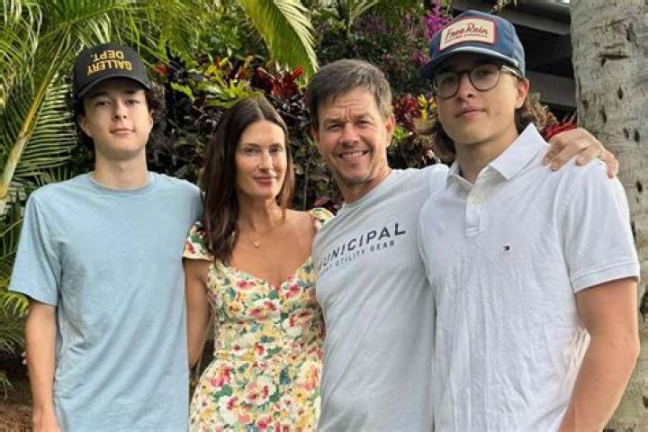 Exploring The Heights Of Rhea Durham And Mark Wahlberg