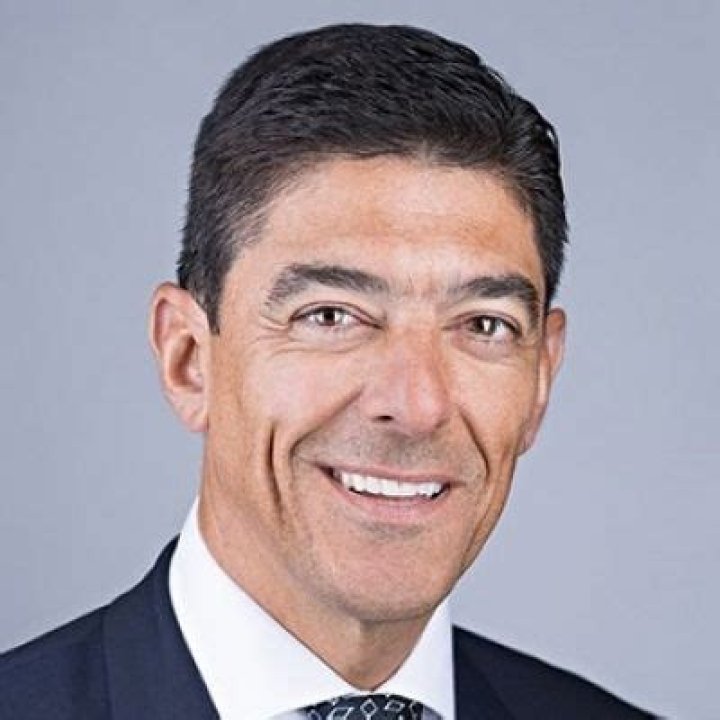 Gustavo Arnal- Wiki, Age, Height, Wife, Net Worth, Ethnicity, Career