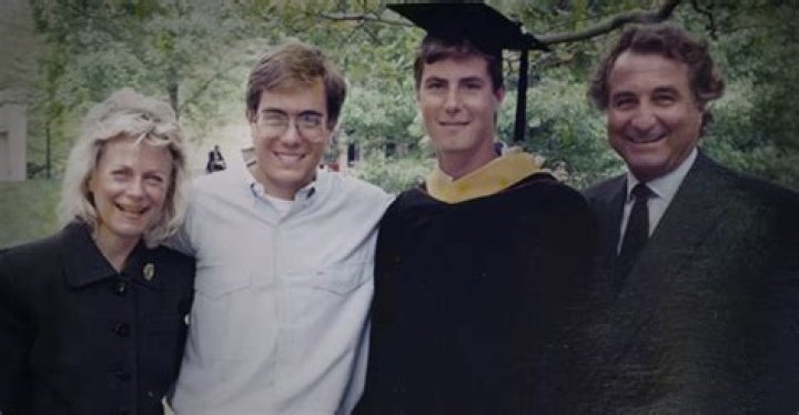 Has Stephanie Mack Remarried? Children And Net Worth 2022 Husband Mark Madoff Death