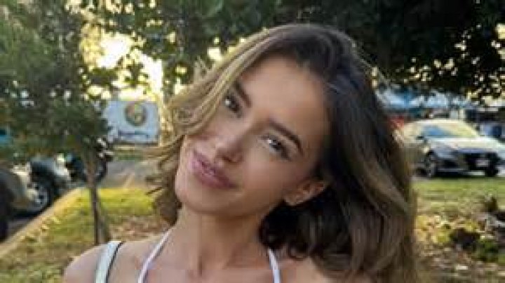 How To Calculate Lea Elui Ginet Net Worth