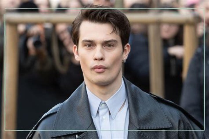 Is Nicholas Galitzine in a relationship ·
