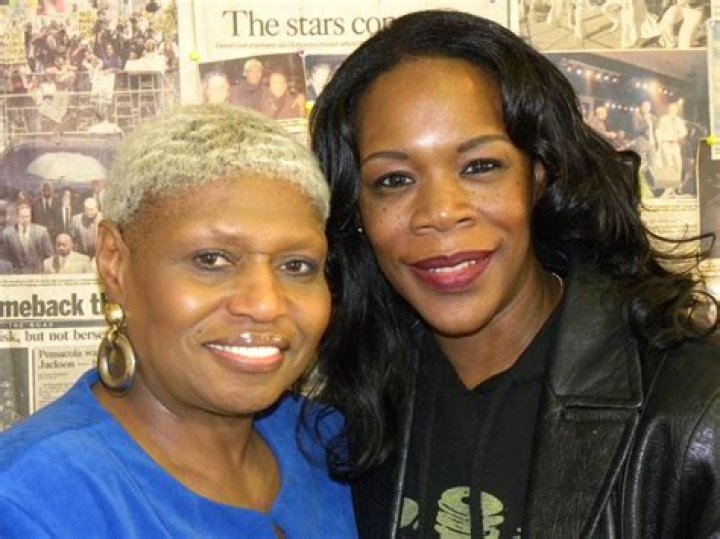 Isaac Hayes III Biography, Age, Height, Wife, Net Worth, Family ·