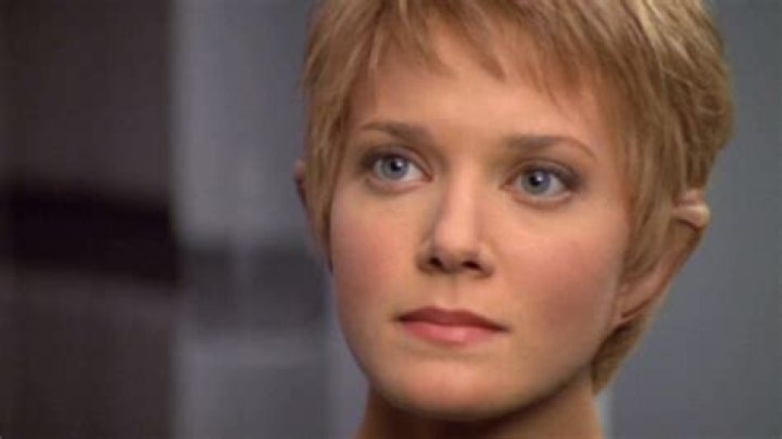 Jennifer Lien Height ·