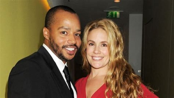 Julie Cobb Biography, Age, Height, Husband, Net Worth, Family ·