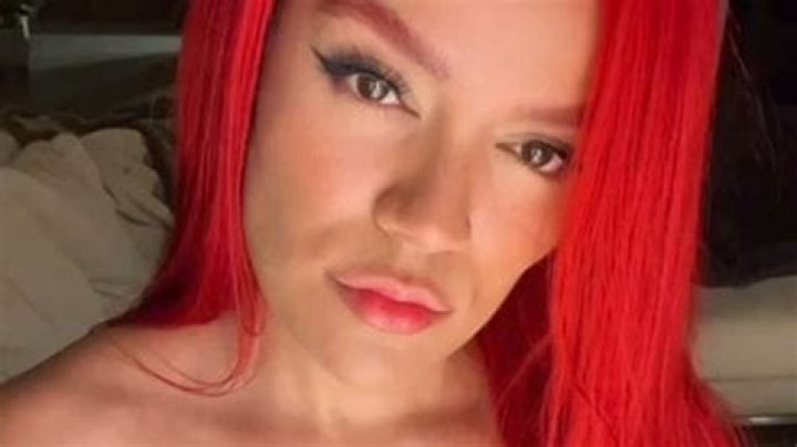 Karol G enciende las redes sociales al compartir un candente video