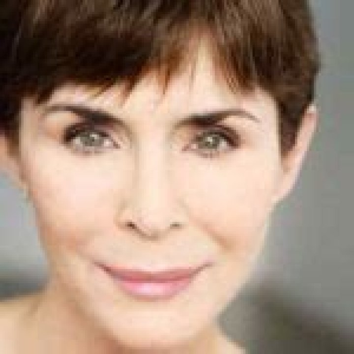 Kim Weeks- Net Worth, Bio, Age, Ethnicity, Husband, Height, Career