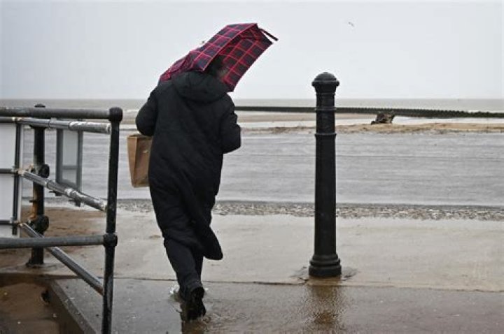 Man's body found naked on Tyneside beach this morning as Storm Dylan readies to bring 80mph gusts an