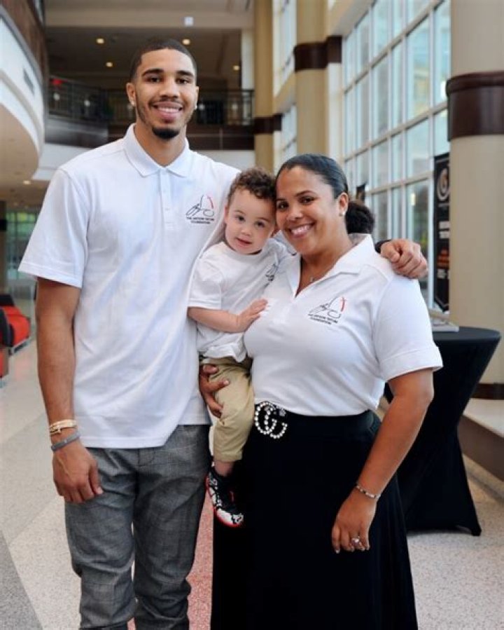 Meet Chris Brown's Baby Mama: Exclusive Insights