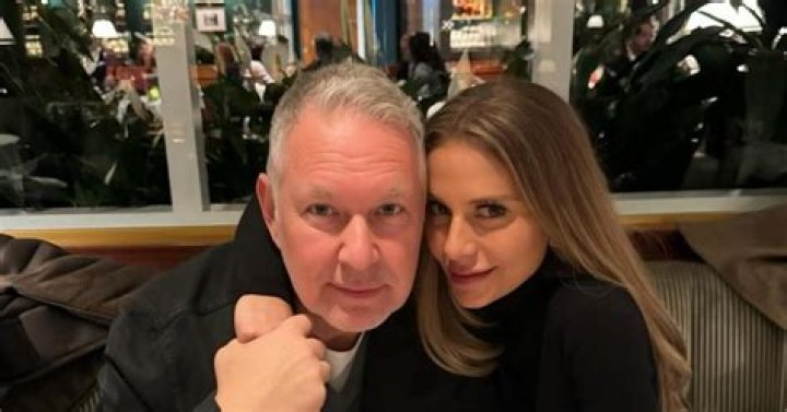 Pk Kemsley Net Worth ·