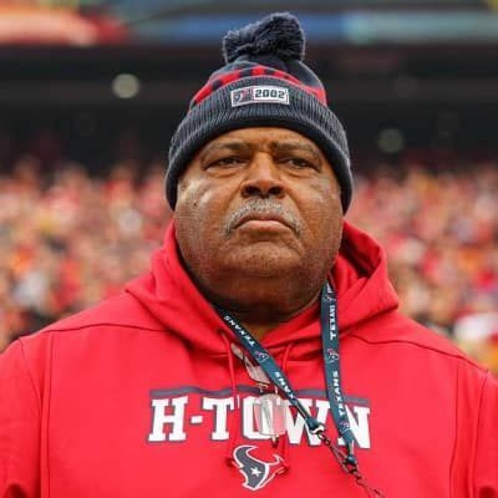 Romeo Crennel- Wiki, Age, Ethnicity, Wife, Height, Net Worth, Career