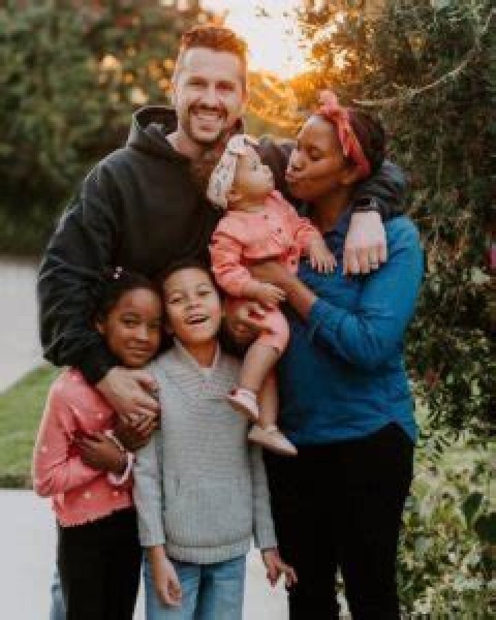 Ruslan Apostolov Biography, Age, Height, Wife, Net Worth, Family