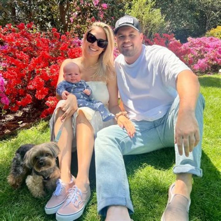 TikTok: Lauren Compton Husband: Is She Married? Wiki, Biography, Age, Height Facts