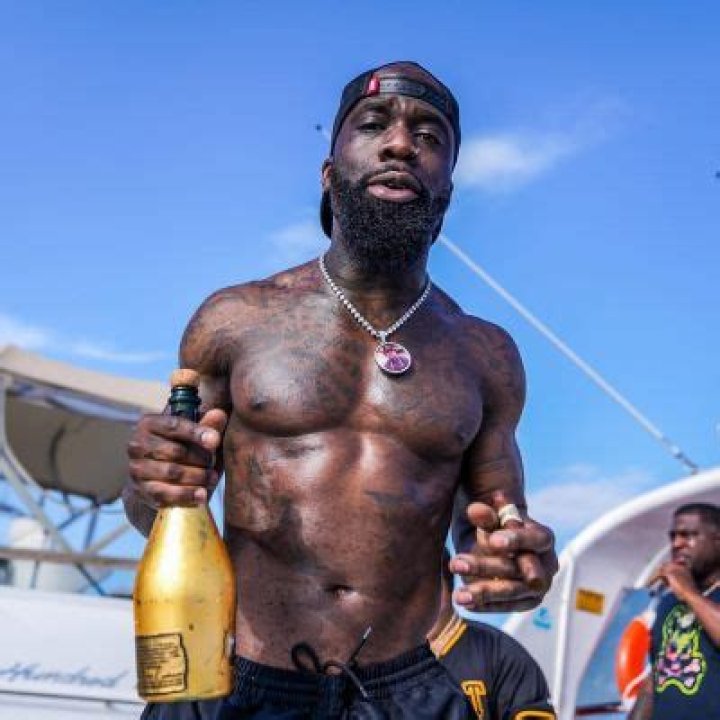 Tobias Dorzon- Wiki, Biography, Age, Height, Net Worth, Wife ·