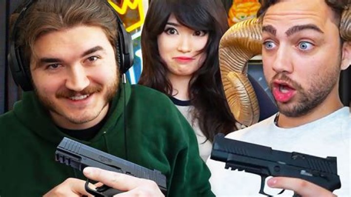 Twitch: Does Jschlatt Have A Gun What State Does He Live His Biography Details