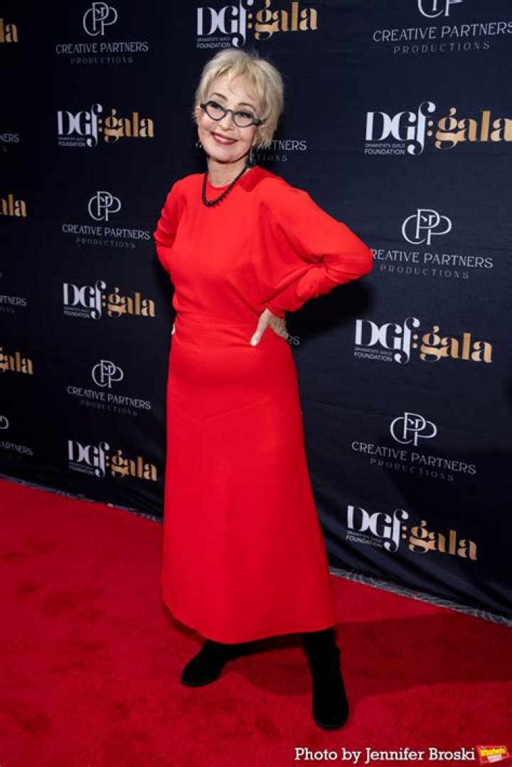 Unveiling Annie Potts' Height And Beyond