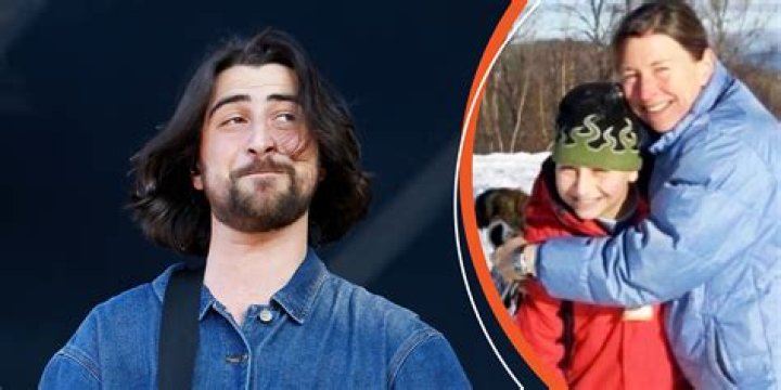 Unveiling Noah Kahan's Family Life: A Journey Of Discovery