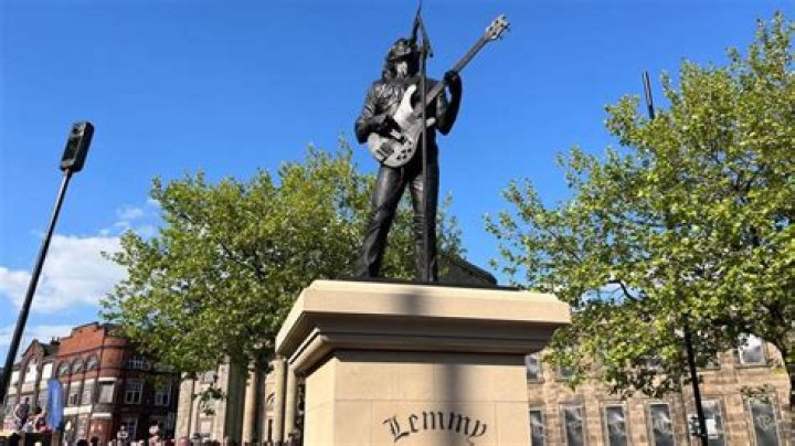 Unveiling The Secrets: James Hetfield's Enduring Relationships