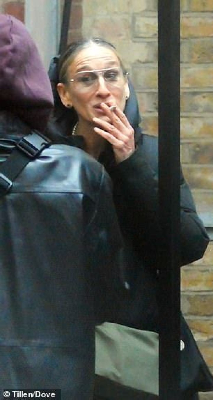 Unveiling The Truths Behind Sarah Jessica Parker's Smoking Habit: Discoveries And Insights
