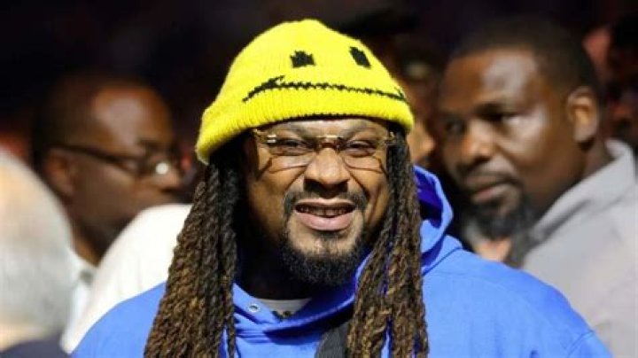 Unveiling The Wealth Of A Legend: Marshawn Lynch Net Worth