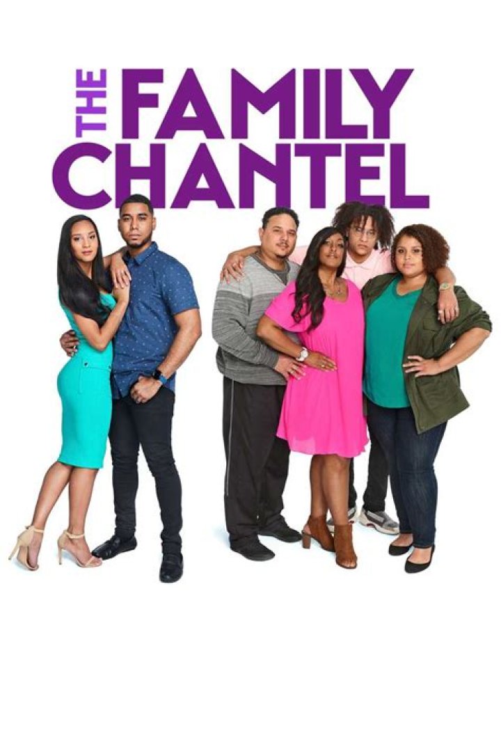 Where does The Family Chantel live and has Winter moved back home? ·