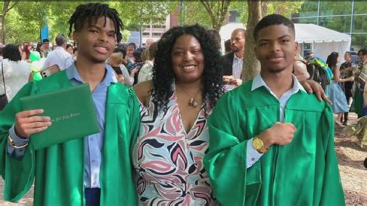 Who are the twins in Alice and Wonderland? Celebrity.fm #1 Official Stars, Business & People