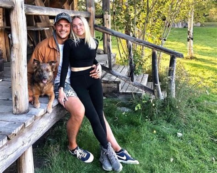 Who Is Danielle Bradbery Biography Wiki Net