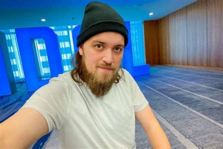 Who Is Oliver Steele From American Idol Season 21?