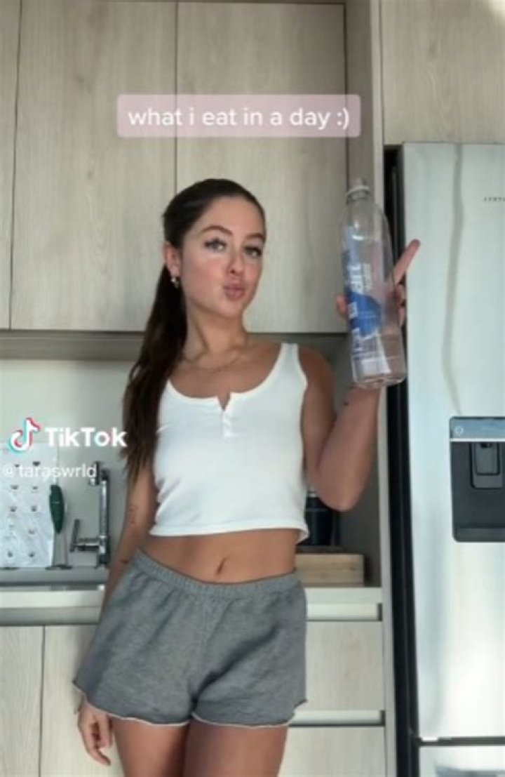 Who Is Tara Lynn On TikTok? Here's What We Know About The TikTok Star ·